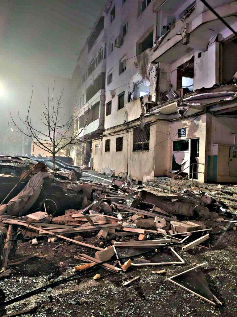 explozie bloc galati