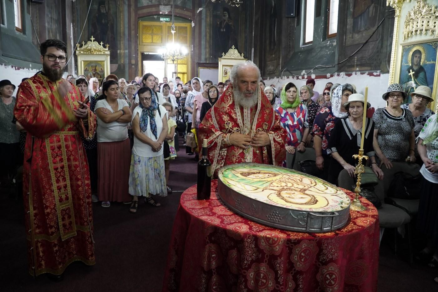 Zi de sărbătoare la biserica brăileană