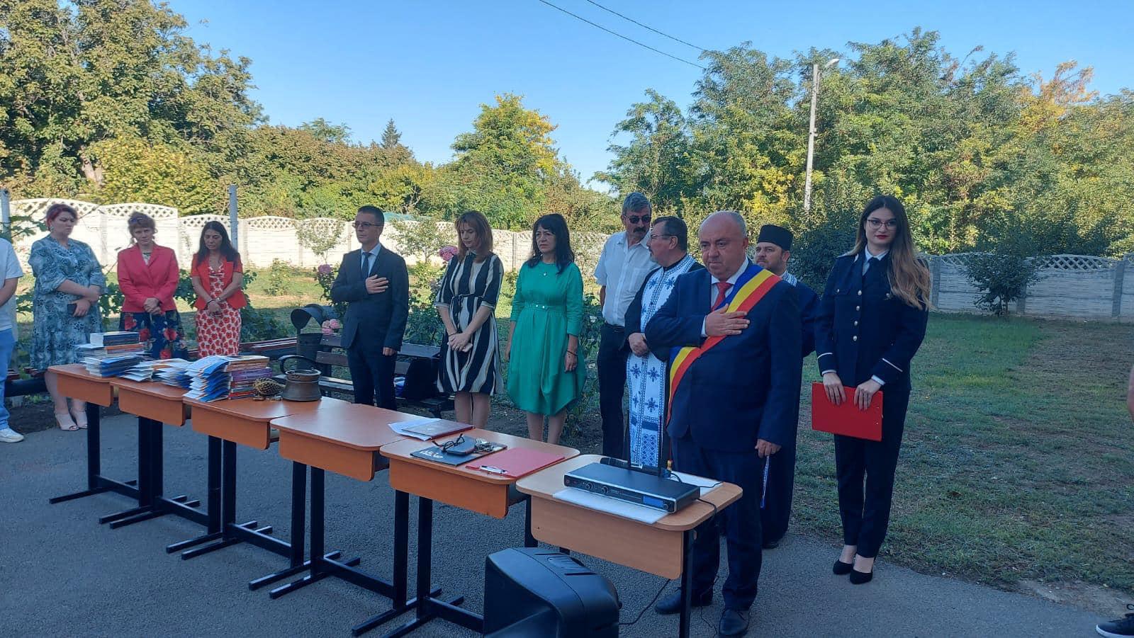 Festivitatea de deschidere a anului școlar, la Ianca