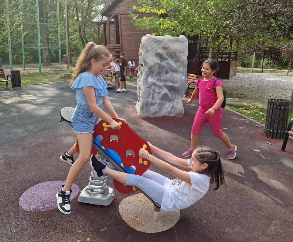 Vacanța din pridvorul bisericii