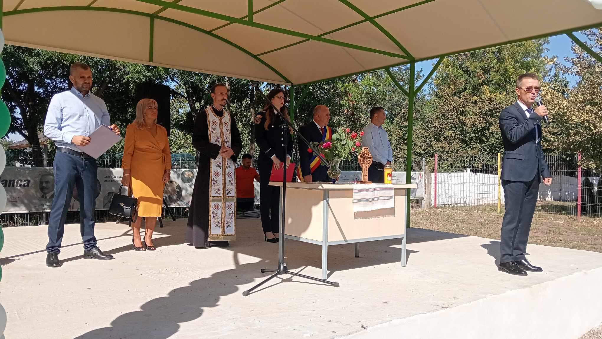 Festivitatea de deschidere a anului școlar, la Ianca