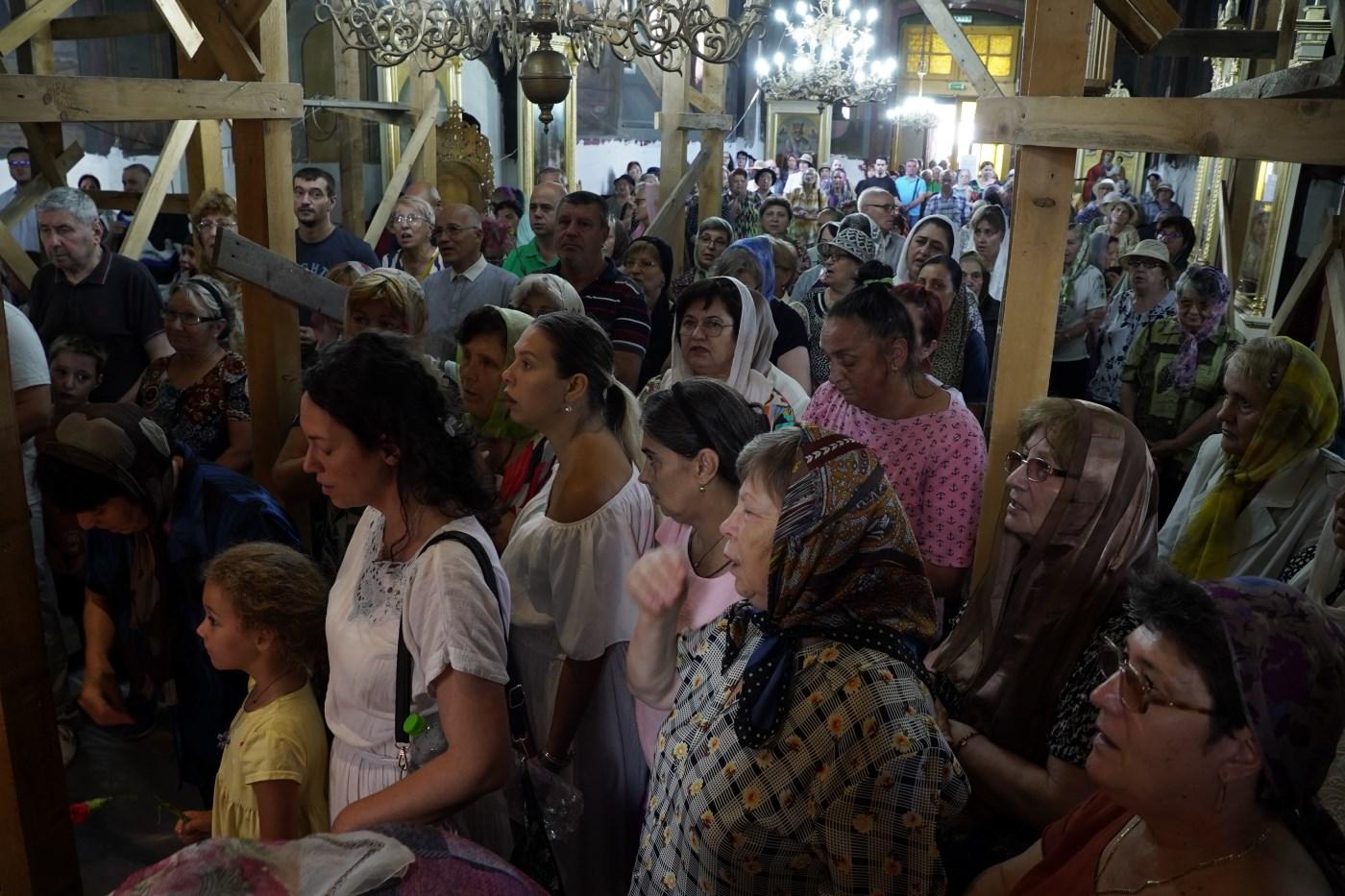 Zi de sărbătoare la biserica brăileană