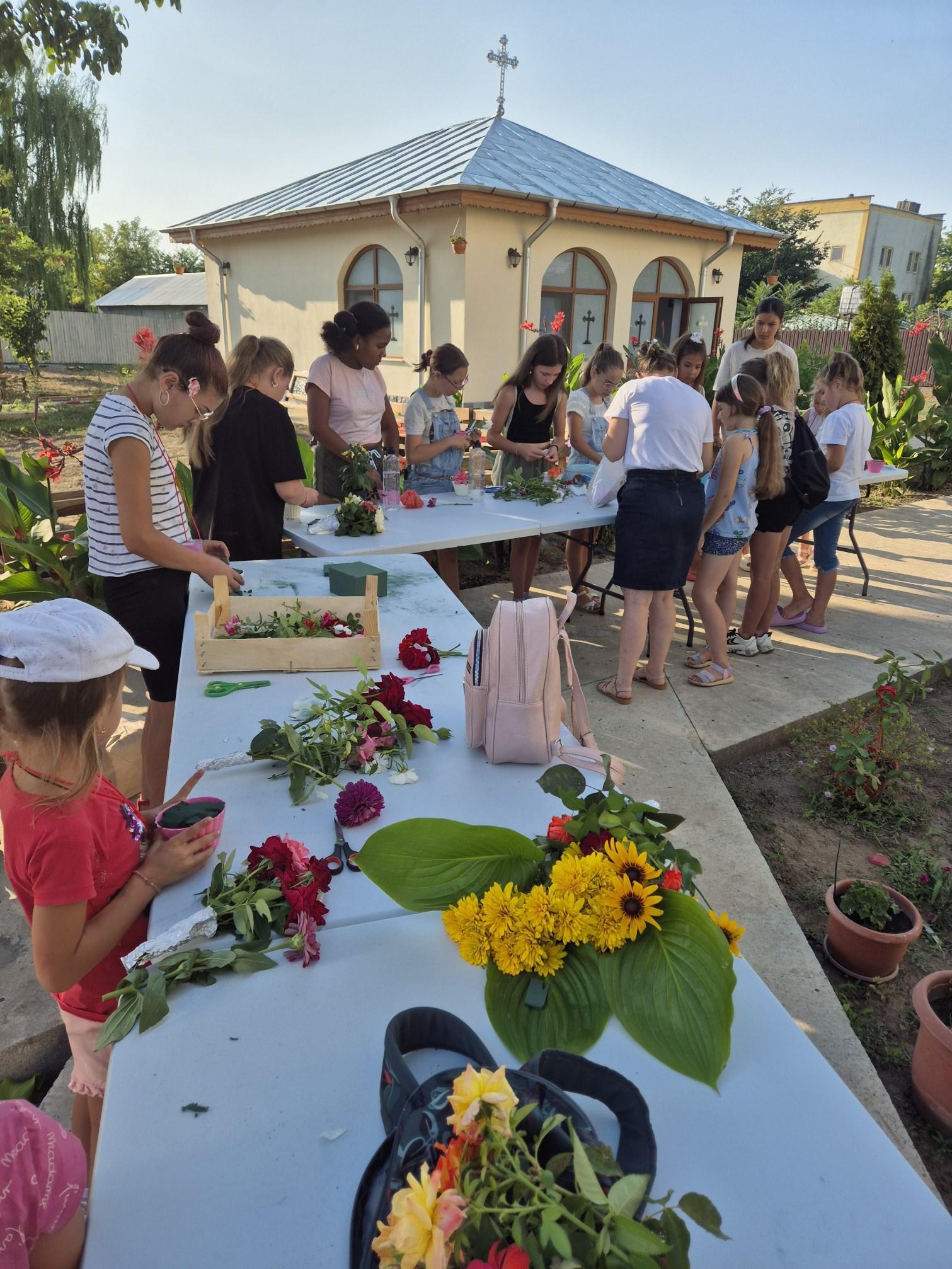 Şcoală de vară în Parohia Ţibăneşti 1