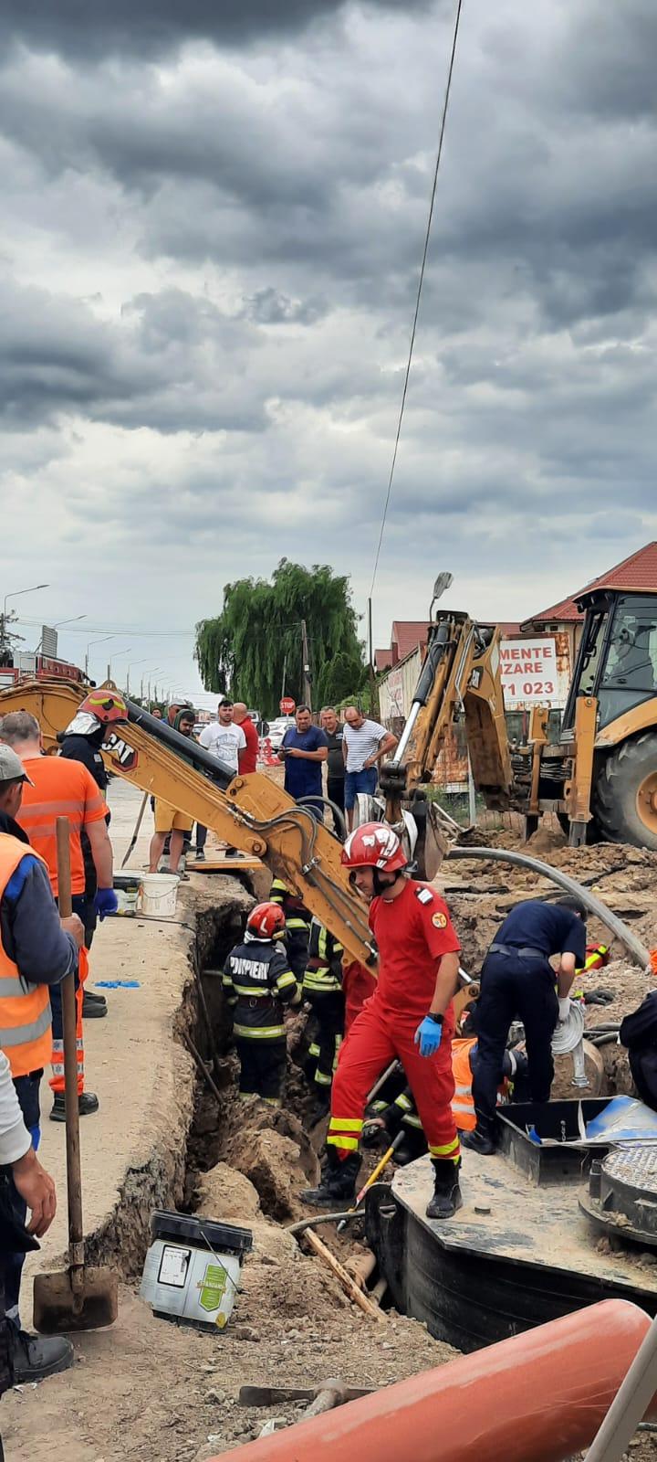 Mal de pământ surpat peste trei muncitori