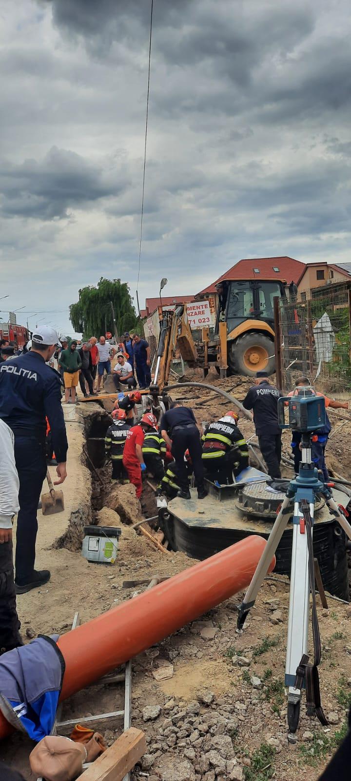 Mal de pământ surpat peste trei muncitori