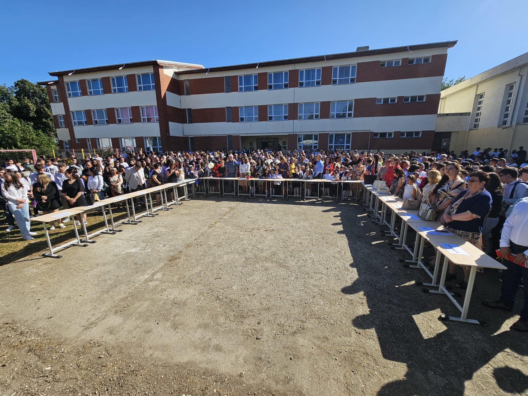Festivitatea de deschidere a anului școlar, la Ianca